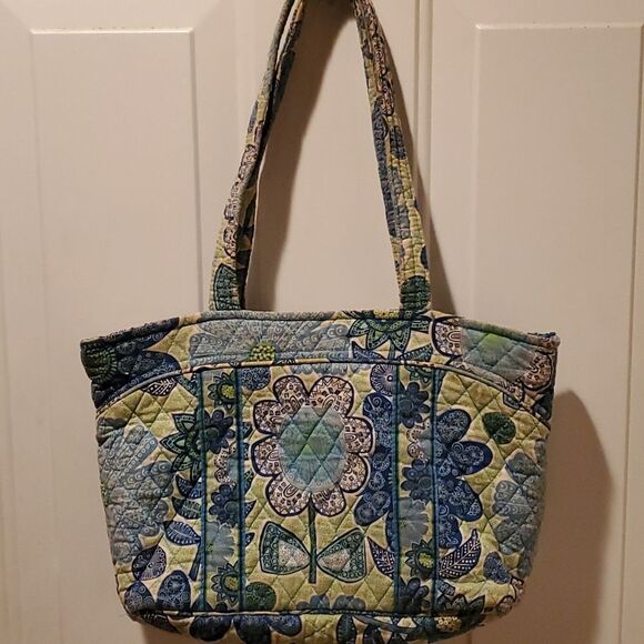 Vera Bradley Cloth Quilted Purse - Picture 4 of 11
